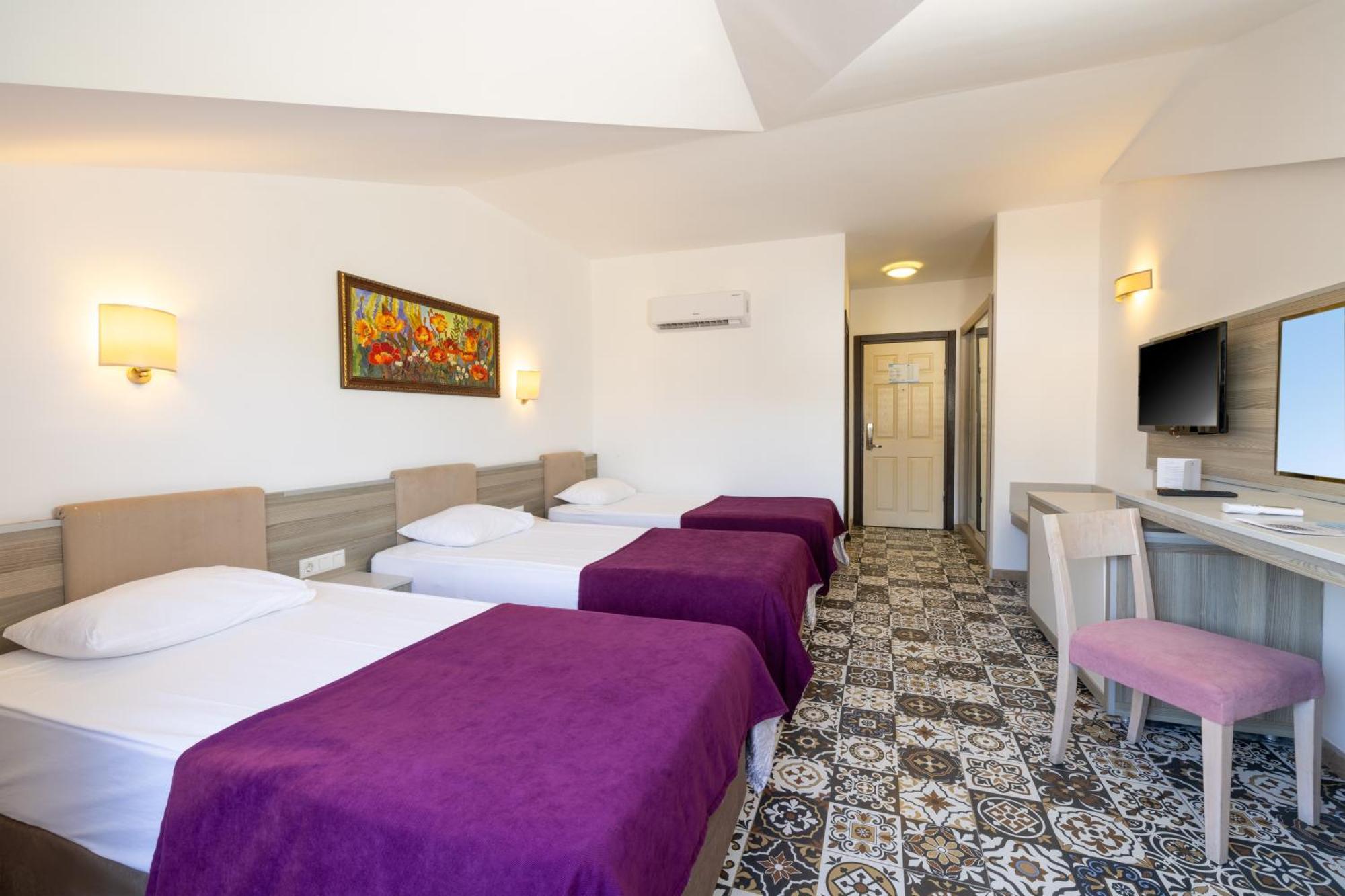 Crystal Aura Beach Resort & Spa Kemer Exterior foto