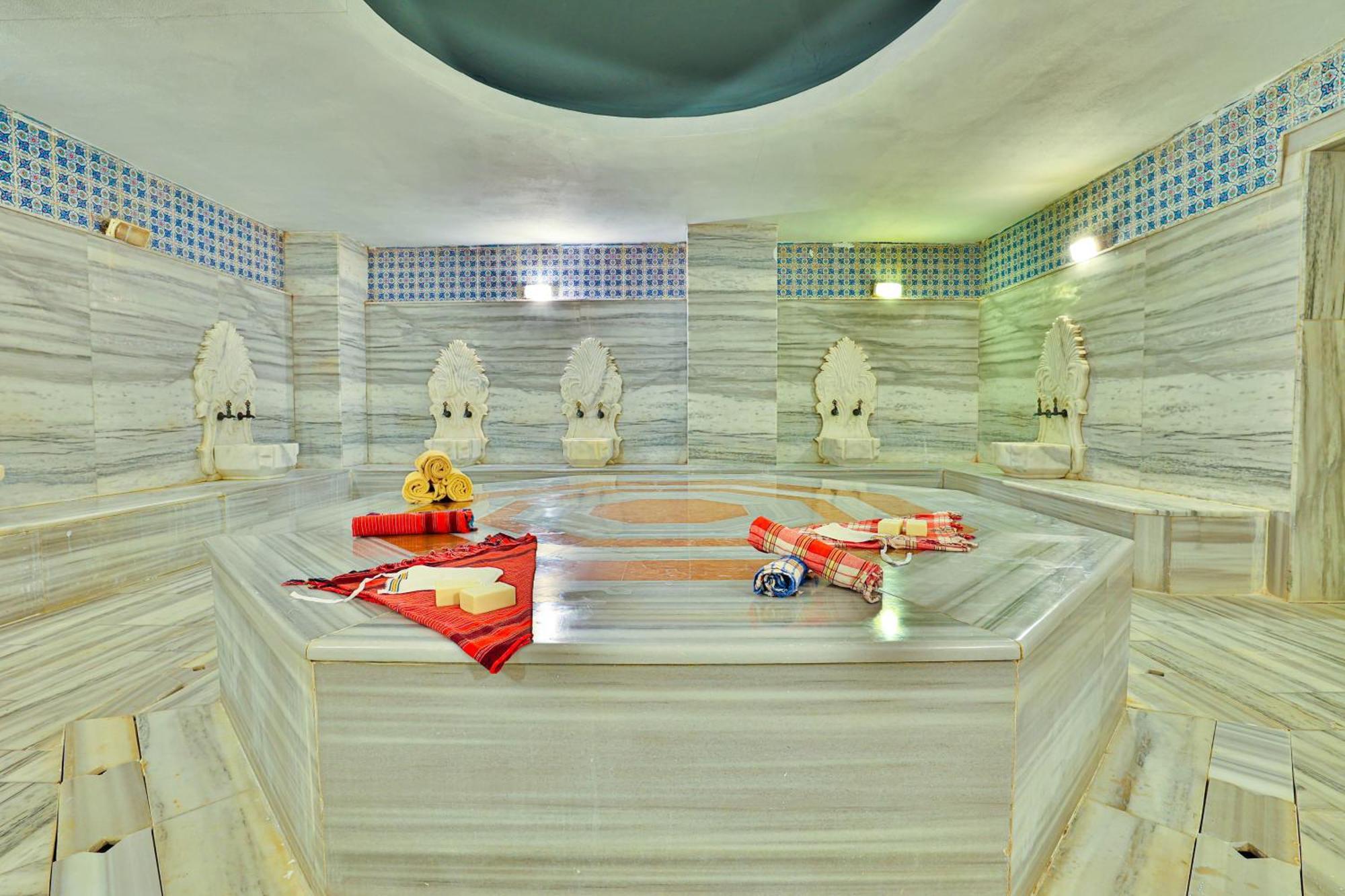 Crystal Aura Beach Resort & Spa Kemer Exterior foto