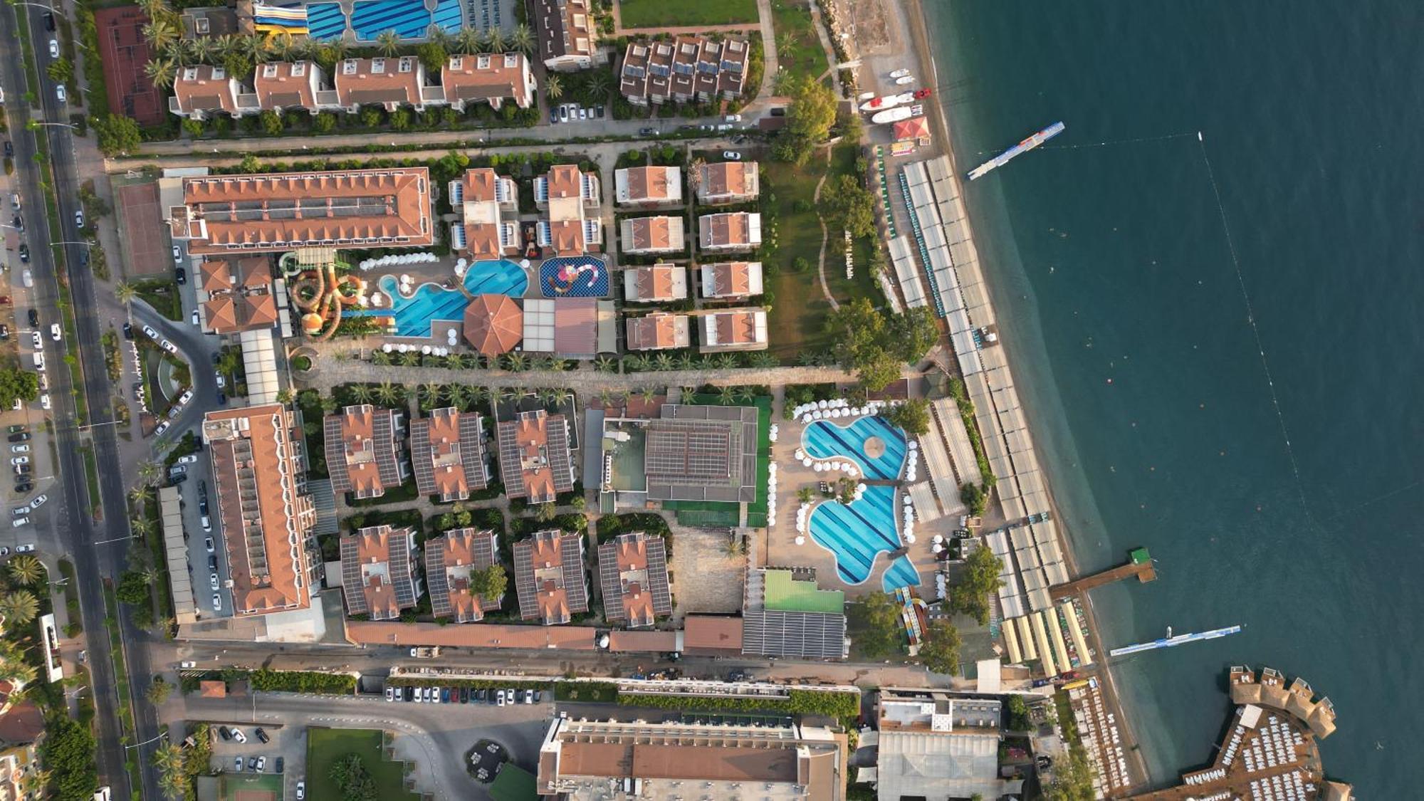 Crystal Aura Beach Resort & Spa Kemer Exterior foto