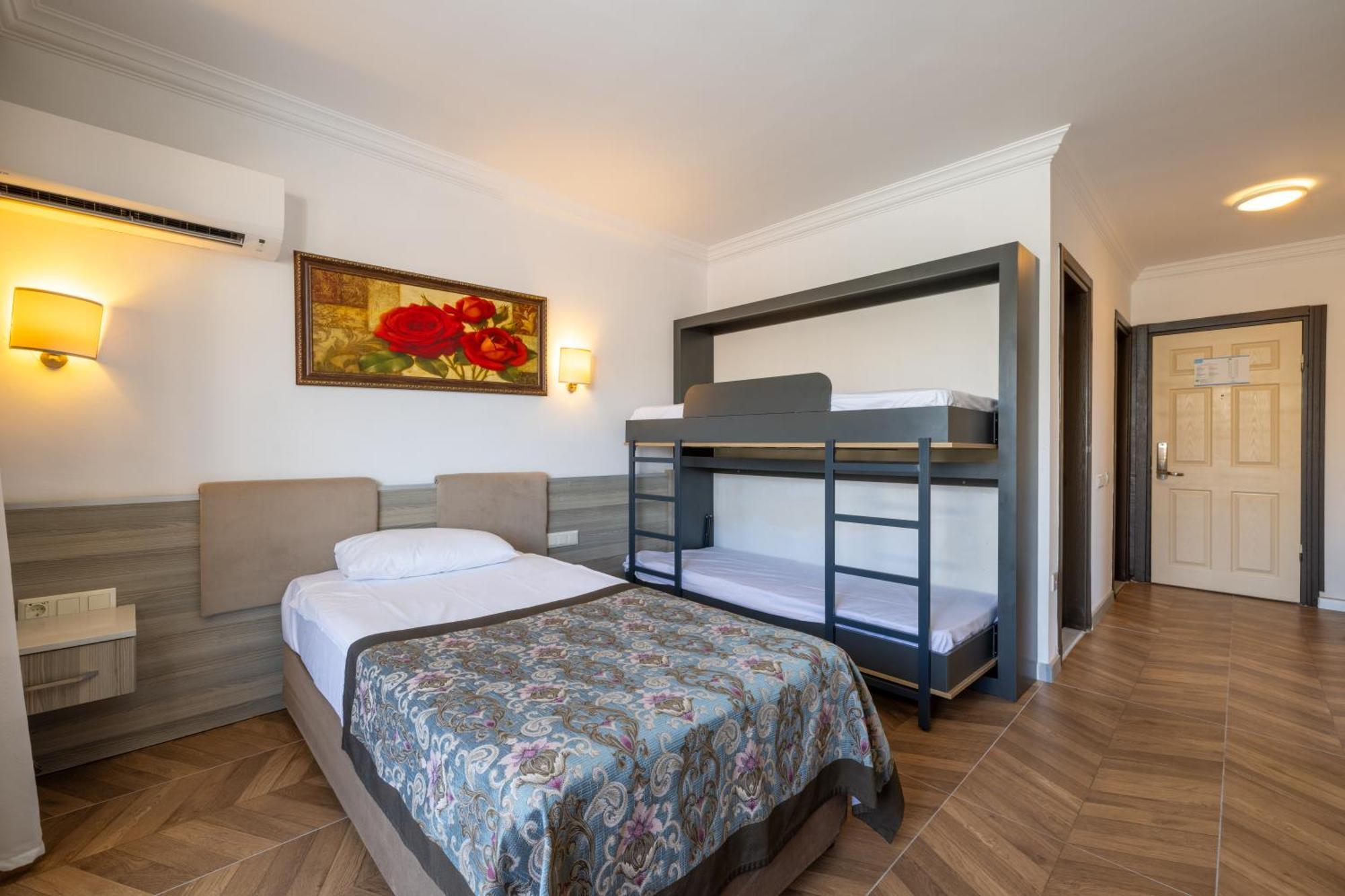 Crystal Aura Beach Resort & Spa Kemer Exterior foto