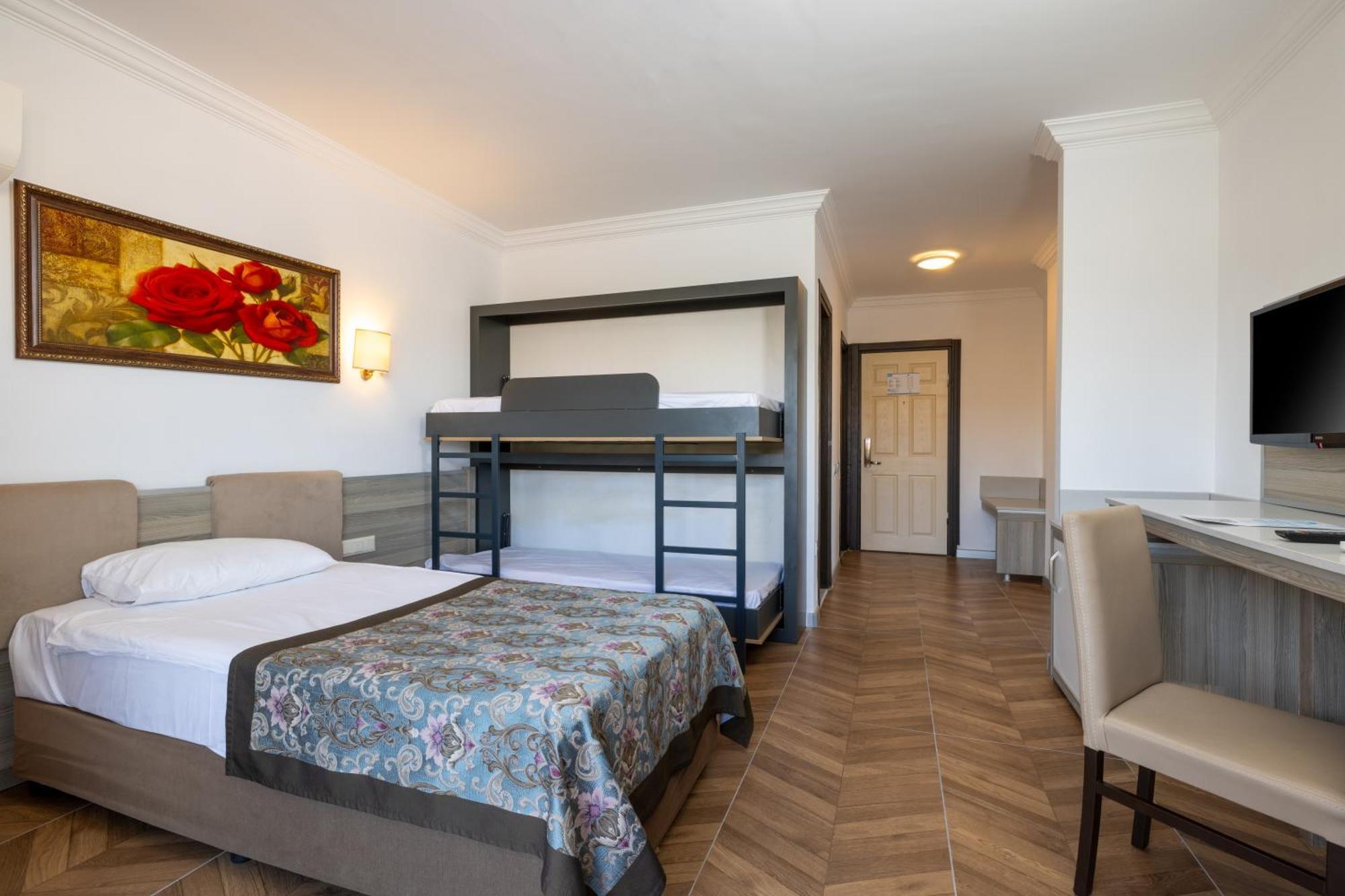 Crystal Aura Beach Resort & Spa Kemer Exterior foto
